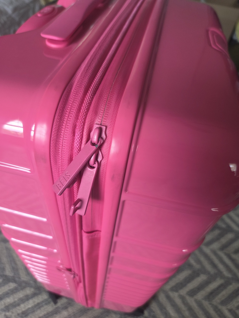 BEIS X BARBIE Bright Pink Hard-Shell MEDIUM CHECK W/ Bags Luggage - Picture 11 of 12